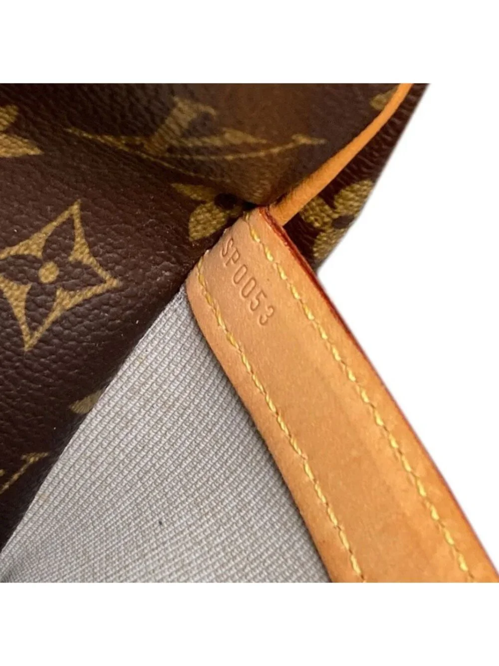 Louis Vuitton Reporter GM Shoulder Bag Monogram Canvas